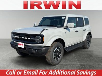 2026 Ford Bronco Outer Banks in Gray — front three-quarter view