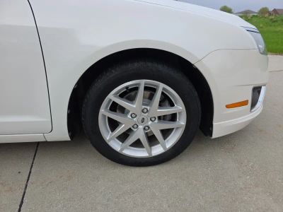 2011 Ford Fusion — photo 16 view