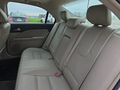 2011 Ford Fusion — photo 18 view