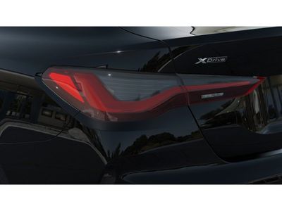 2026 BMW 4 Series — photo 8 view