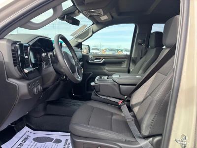 2026 Chevrolet Silverado 1500 — photo 9 view