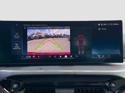 2026 BMW 2 Series — photo 17 view