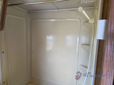 1989 Fleetwood RV Tioga — photo 25 view