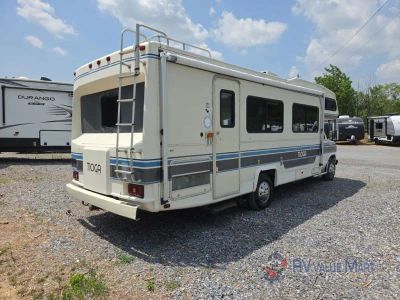 1989 Fleetwood RV Tioga — photo 8 view