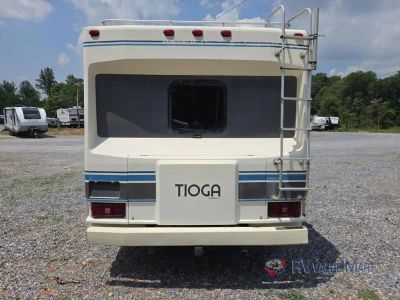 1989 Fleetwood RV Tioga — photo 7 view