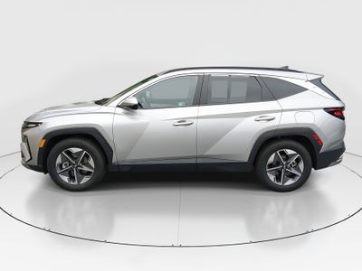 2025 Hyundai Tucson — interior view