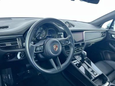 2024 Porsche Macan — photo 27 view