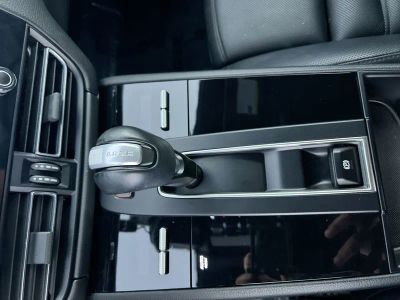 2024 Porsche Macan — photo 22 view