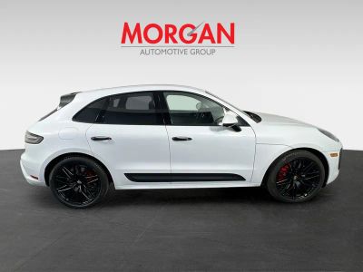 2024 Porsche Macan — side profile view