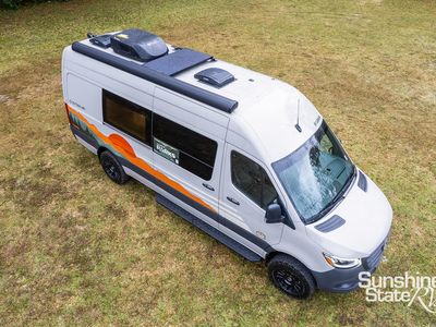 2026 OUTSIDE VAN — photo 14 view