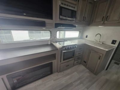 2022 Coachmen Chaparral Lite - Photo 7