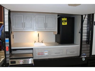 2022 Coachmen Catalina Legacy - Photo 4