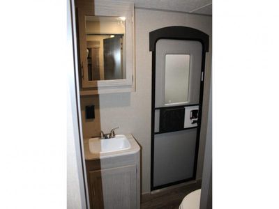 2022 Coachmen Catalina Legacy - Photo 13