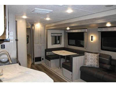 2022 Coachmen Catalina Legacy - Photo 5