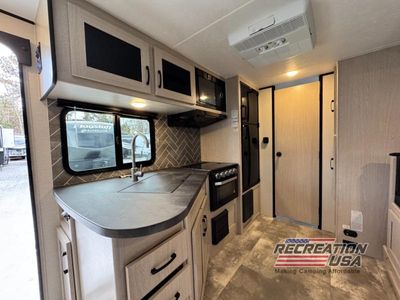 2022 Coachmen Apex Ultra-Lite - Photo 13