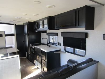 2022 Forest River Cherokee Grey Wolf - Photo 10