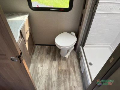 2022 Grand Design Imagine XLS — photo 27 view