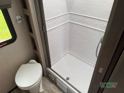 2022 Grand Design Imagine XLS — photo 26 view