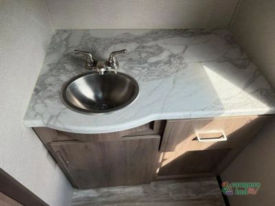 2022 Grand Design Imagine XLS — photo 29 view