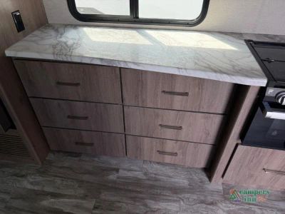 2022 Grand Design Imagine XLS — photo 19 view