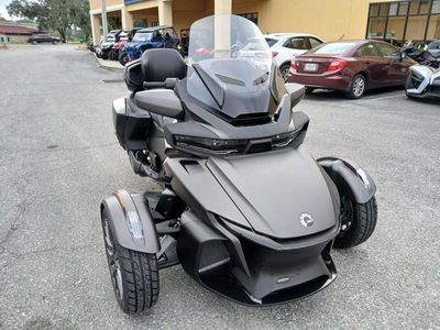 2026 Can-Am Spyder RT Limited Dark — rear three-quarter view