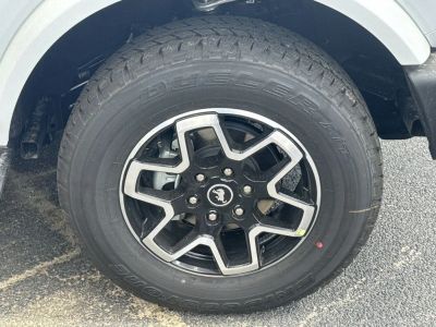 2026 Ford Bronco — photo 12 view