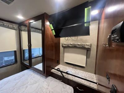 2018 Fleetwood FLAIR LXE - Photo 16