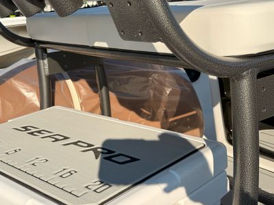2025 Sea Pro 210 Bay - Photo 13