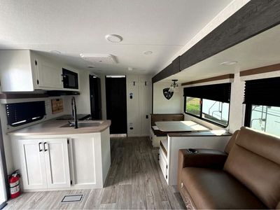 2026 VENTURE RV SIENNA - Photo 6