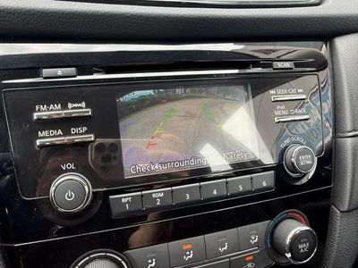 2017 Nissan Rogue - Photo 5