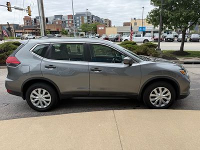 2017 Nissan Rogue - Photo 3