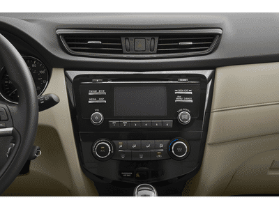 2017 Nissan Rogue - Photo 18