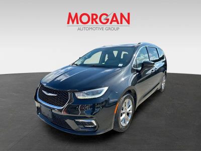 2021 Chrysler Pacifica — interior view