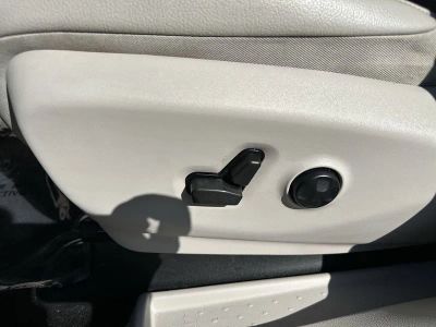 2021 Chrysler Pacifica — photo 14 view