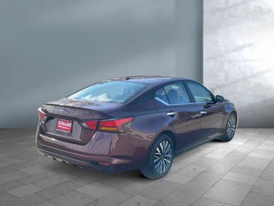 2025 Nissan Altima - Photo 6