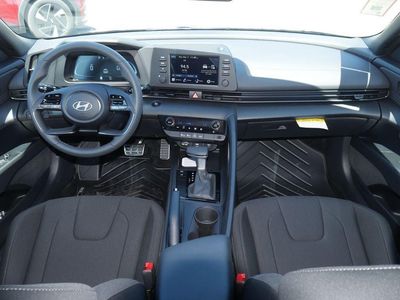 2026 Hyundai Elantra - Photo 35