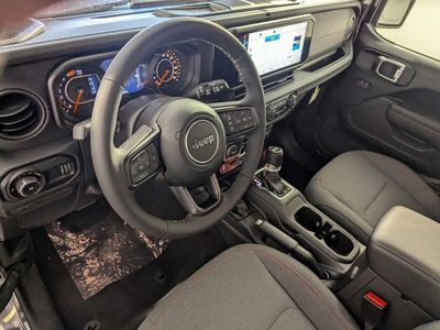 2026 Jeep Wrangler - Photo 12