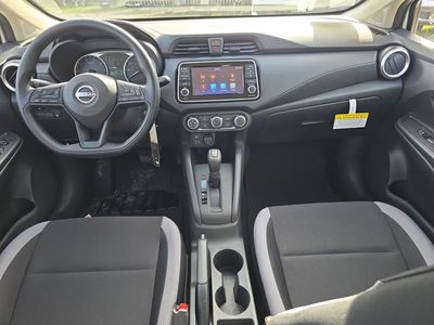 2025 Nissan Versa — photo 12 view