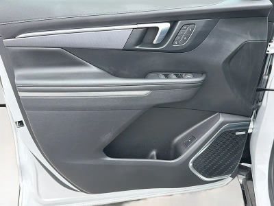 2025 Buick Enclave — photo 24 view