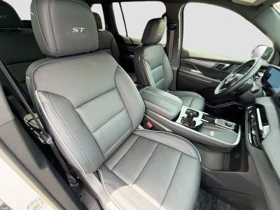 2025 Buick Enclave — photo 16 view