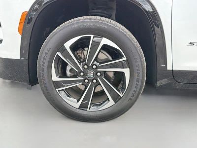 2025 Buick Enclave — photo 44 view