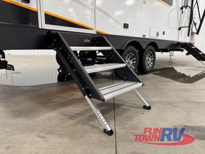 2025 Ember RV E-Series - Photo 15