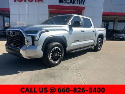 2024 Toyota Tundra - Photo 2
