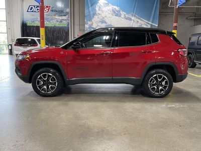 2025 Jeep Compass — side profile view