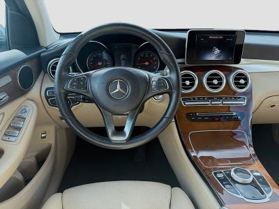 2019 Mercedes-Benz GLC — photo 18 view