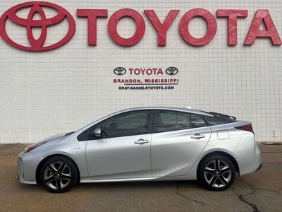 2022 Toyota Prius - Photo 2