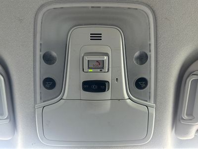 2022 Toyota Prius - Photo 15