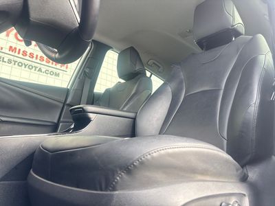 2022 Toyota Prius - Photo 9