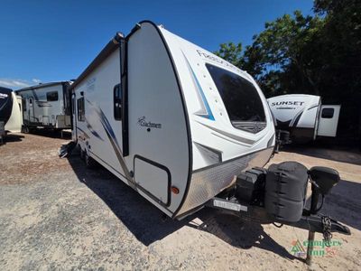 2020 Coachmen RV Freedom Express - Photo 2