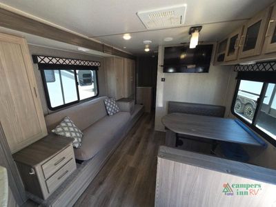 2020 Coachmen RV Freedom Express - Photo 9